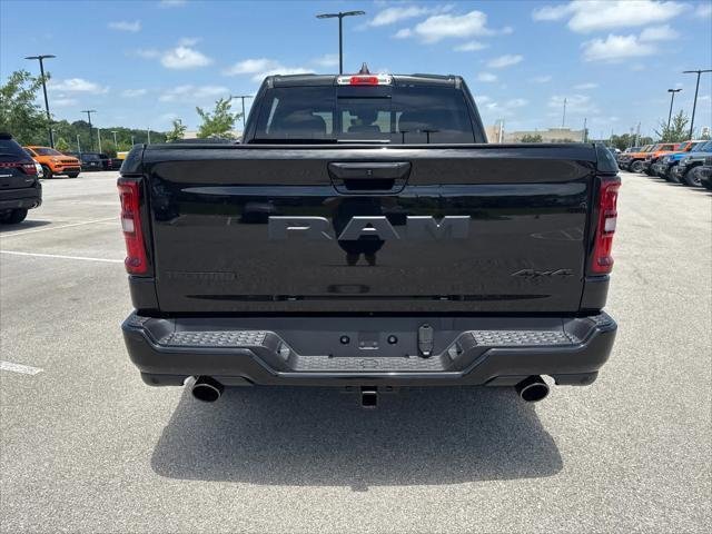 New 2026 Diamond Black Crystal Pearl-Coat Exterior Paint RAM BIG HORN image 7