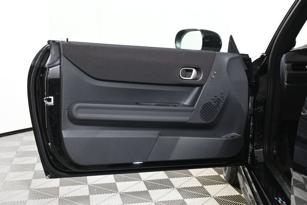 New 2026 Black MINI Iconic image 21