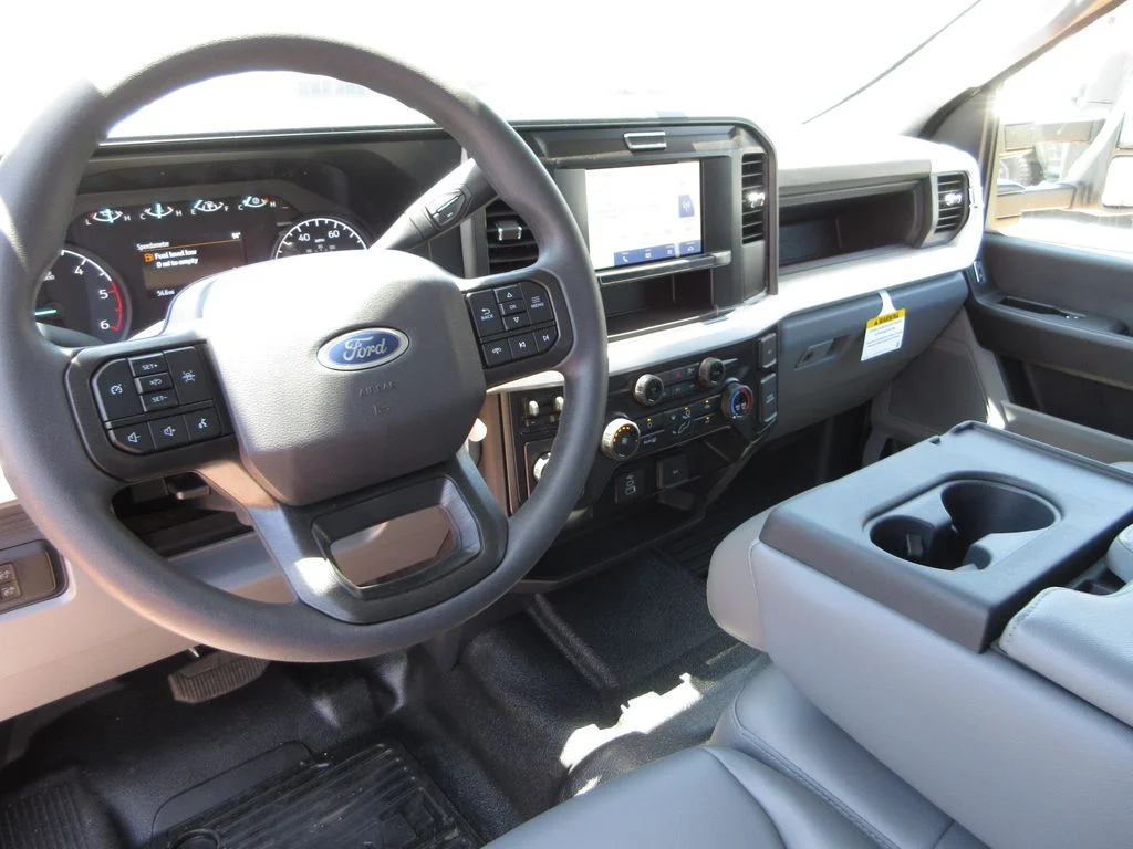 New 2026 Oxford White Ford XL image 11
