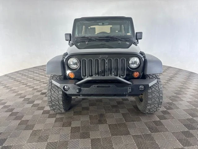 Used 2009 Black Jeep Unlimited X image 2