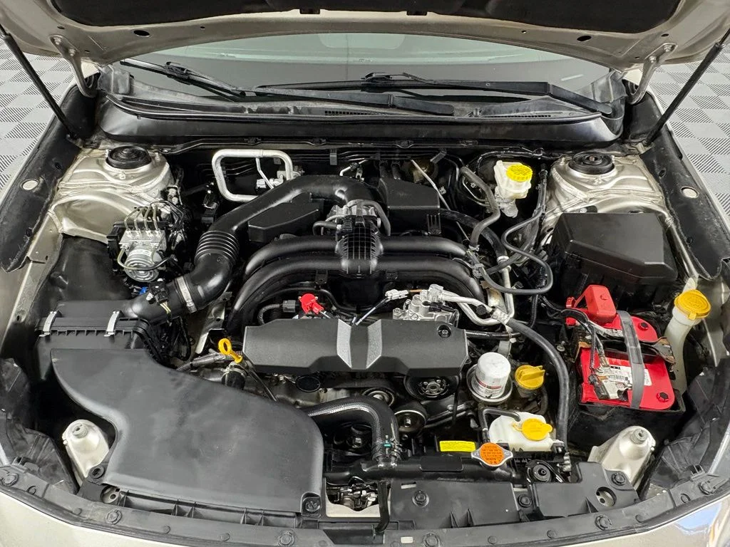 Used 2018 Gray Subaru 2.5i image 29