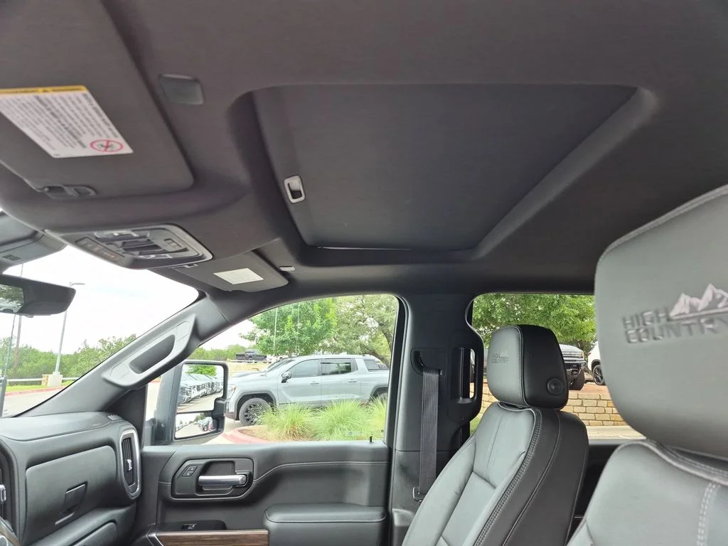 Used 2020 Blue Chevrolet High Country image 29