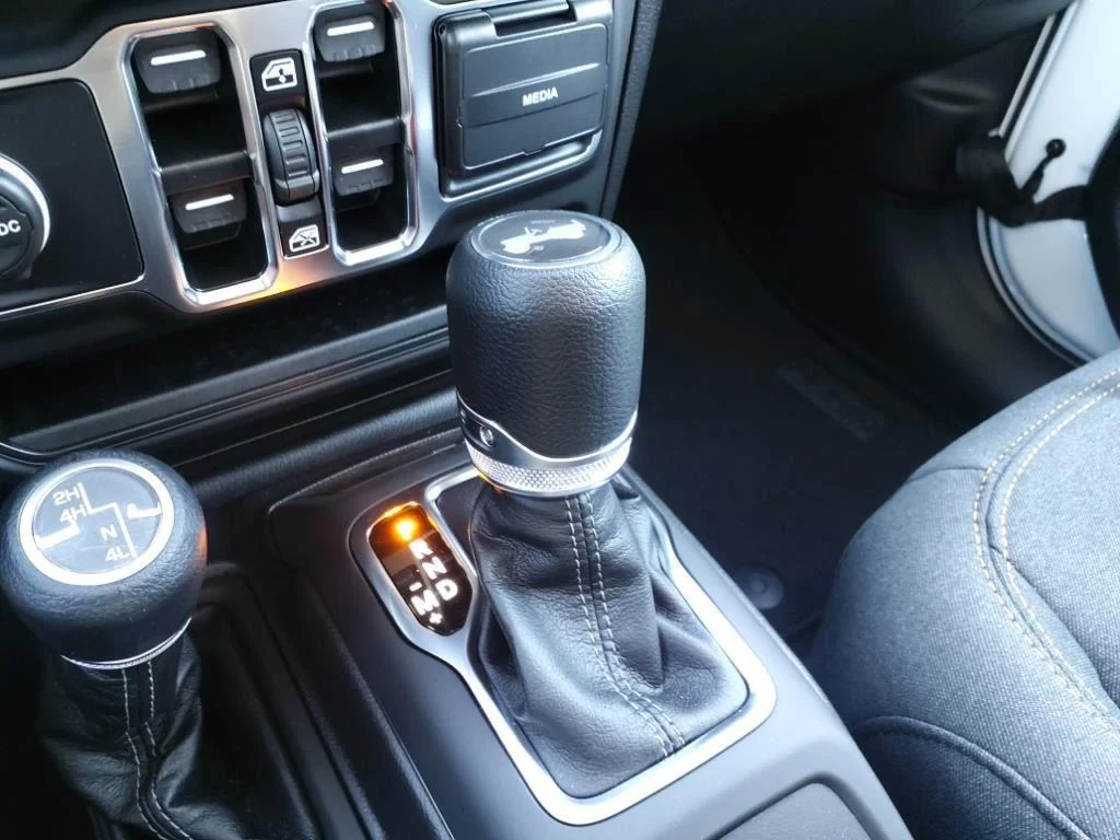 2025 Jeep Wrangler 4-Door Sport S - Photo 11