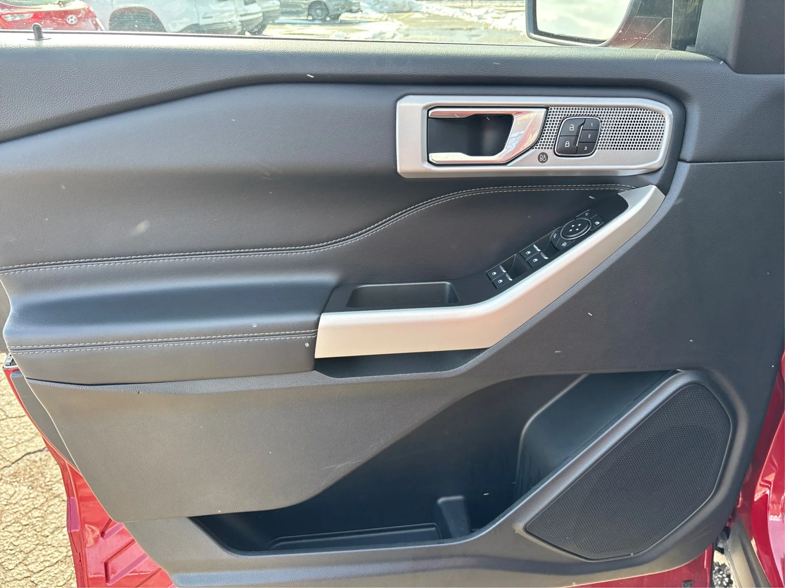 Used 2022 Red Ford Limited image 18