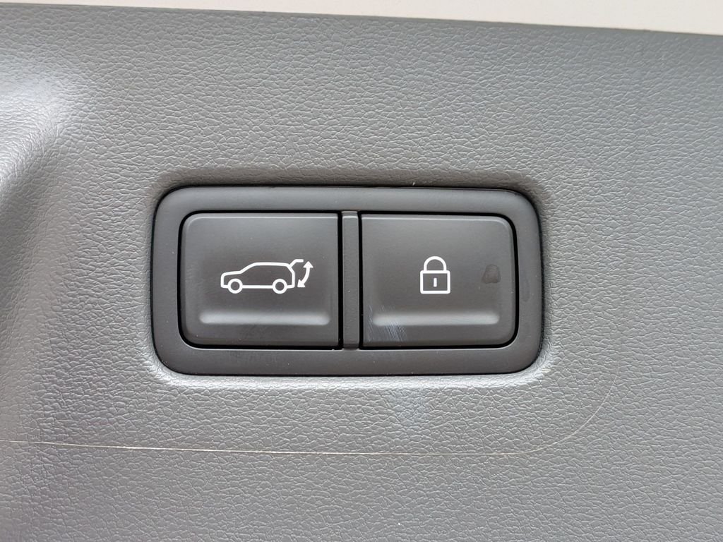 Certified Used 2025 Silver Hyundai Calligraphy image 29