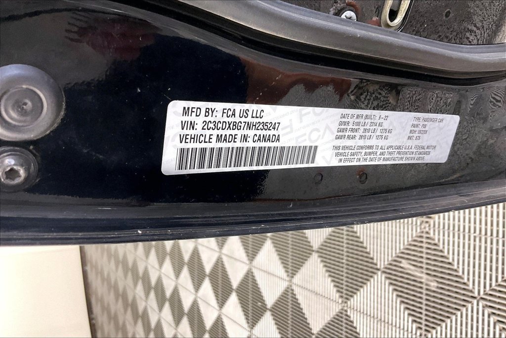 Used 2022 Black Dodge SXT image 2