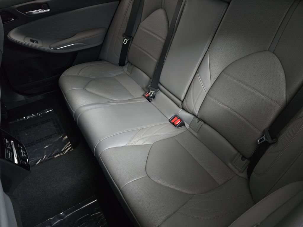2020 Toyota Avalon Limited - Photo 16