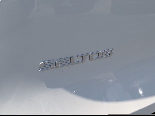 New 2027 Snow White Pearl Kia S image 13