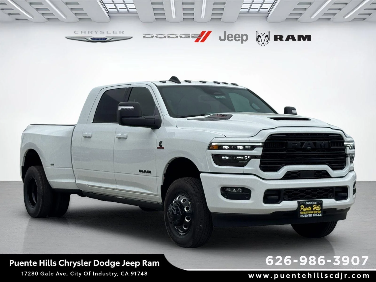New 2026 Bright White Clear-Coat Exterior Paint RAM Laramie image 1