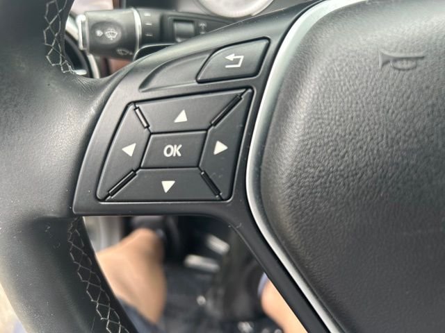 Used 2013 Black Mercedes-Benz GLK 350 image 24