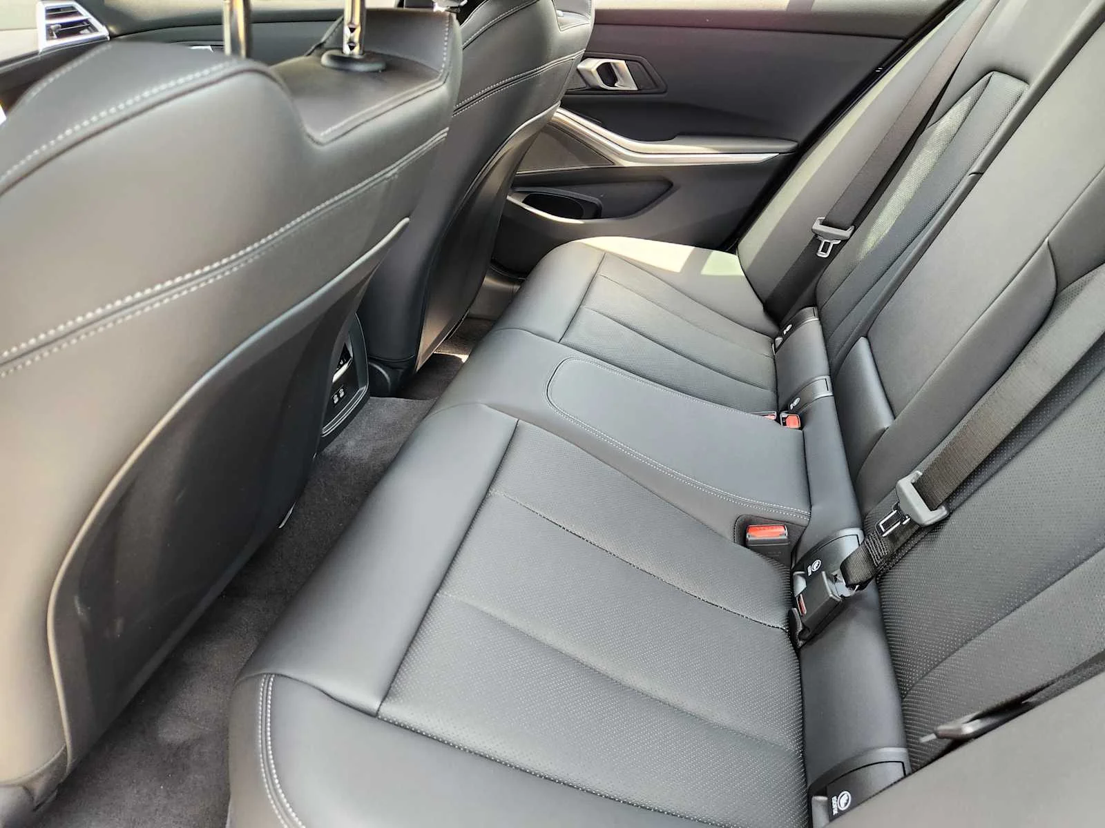 New 2026 Black Sapphire Metallic BMW M340i xDrive image 7
