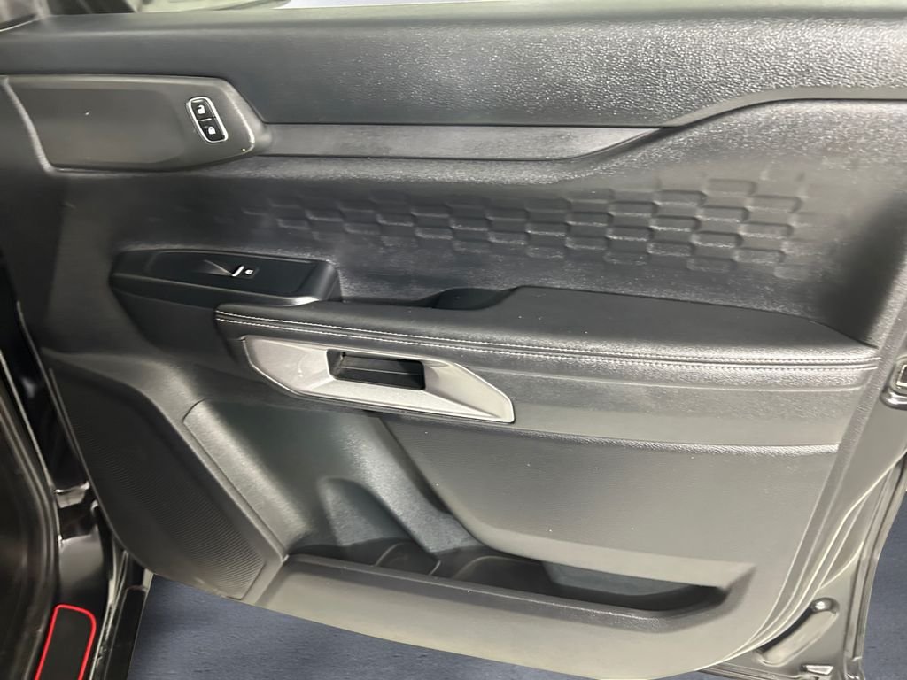 Used 2024 Black Ford XLT image 15