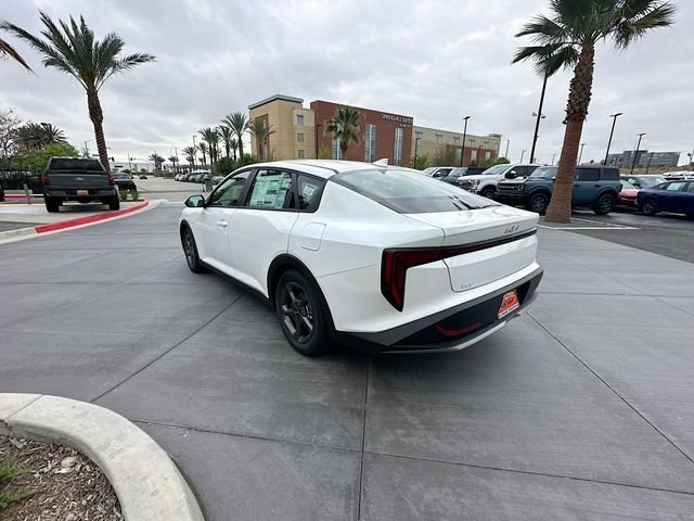 New 2026 Snow White Pearl Kia LXS image 5