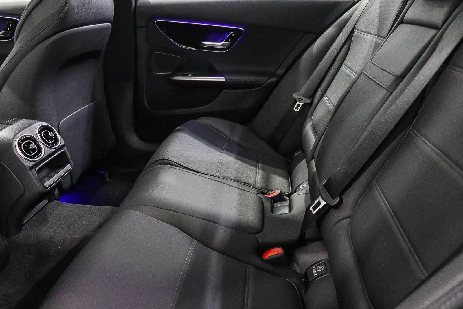New 2026 MANUFAKTUR Alpine Grey Mercedes-Benz C 300 image 22