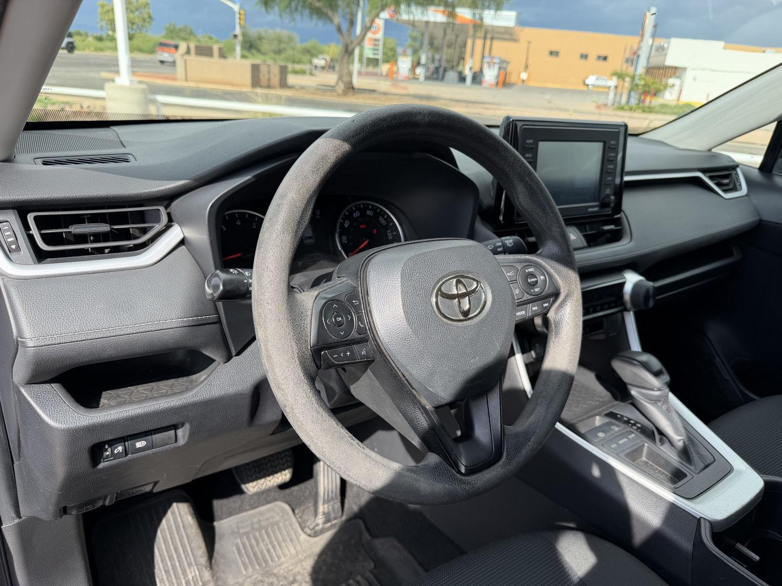 Used 2022 Magnetic Gray Metallic Toyota LE image 20