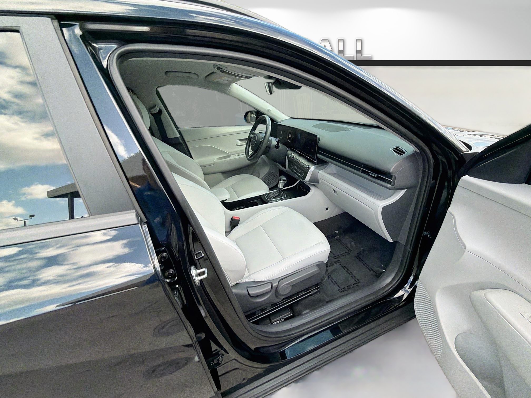 Used 2024 Abyss Black Pearl Hyundai SEL image 29