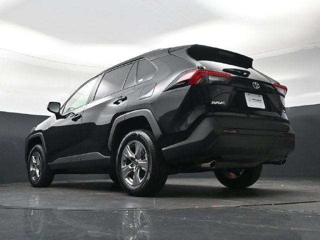 Used 2025 Midnight Black Metallic Toyota XLE image 33