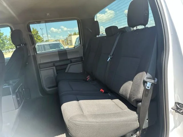 Used 2020 White Ford XL image 21