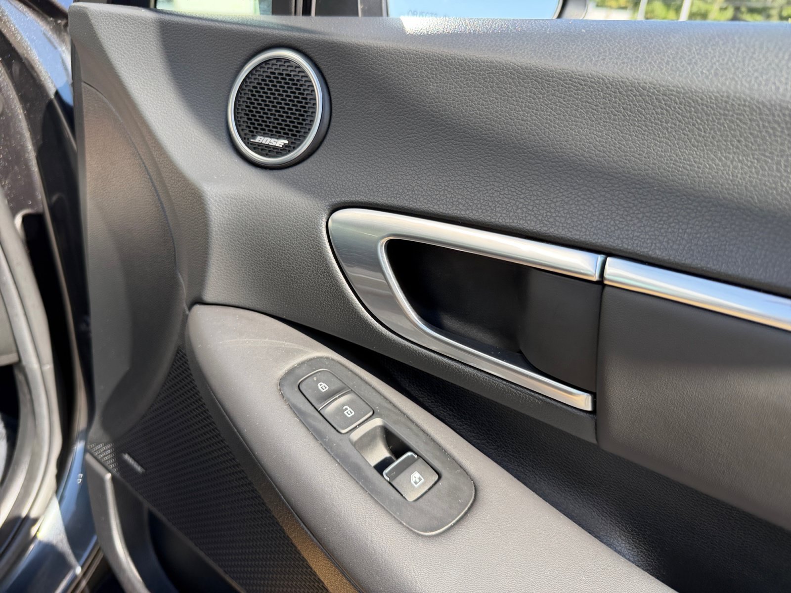 Used 2022 Portofino Gray Hyundai SEL image 29