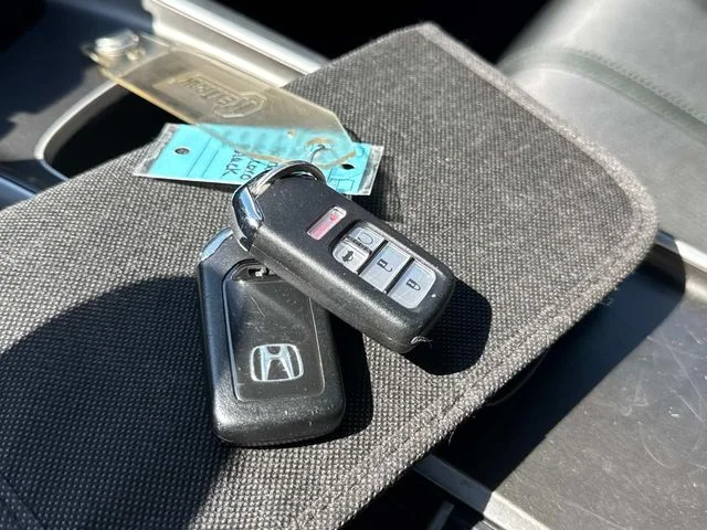Used 2019 Black Honda EX image 4