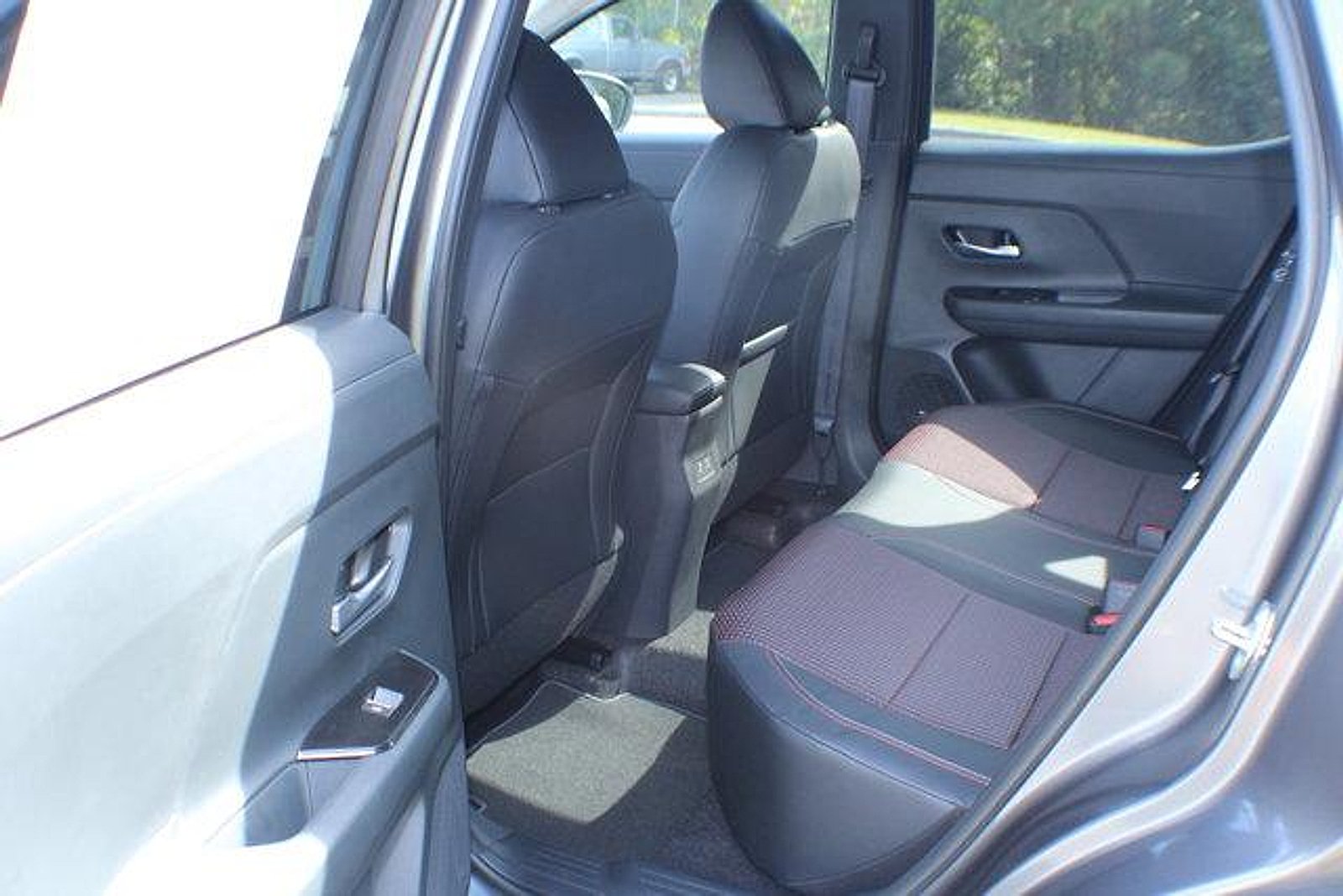 2026 Nissan KICKS SR - Photo 11
