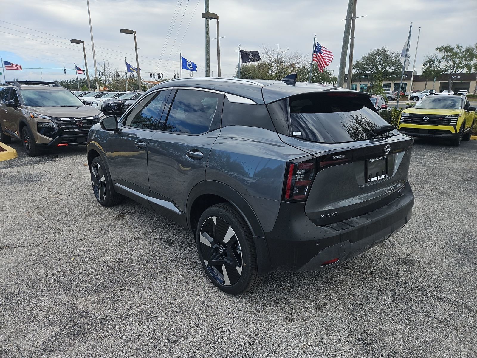 New 2026 Nissan Kicks SR 4D Sport Utility