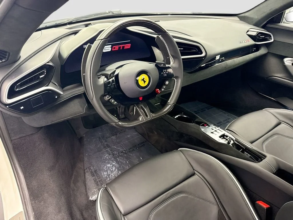 Used 2025 Bianco Avus Ferrari  image 9