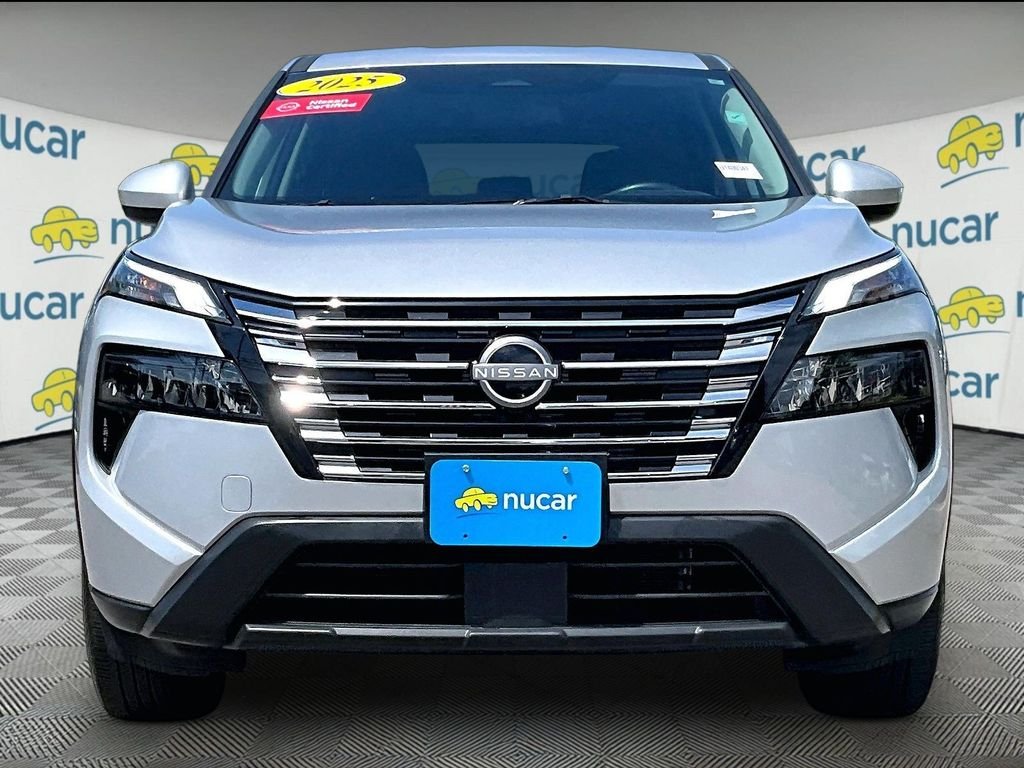 Used 2025 Silver Nissan SV image 2