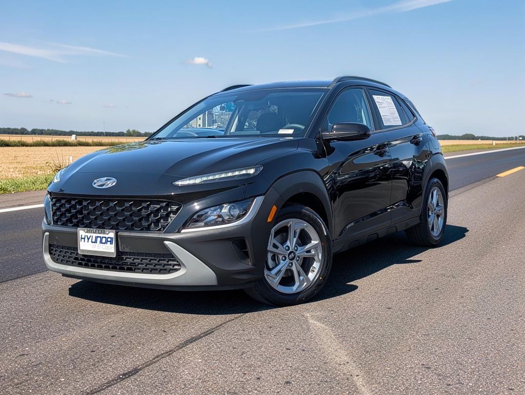 2023 Hyundai Kona SEL - Photo 2