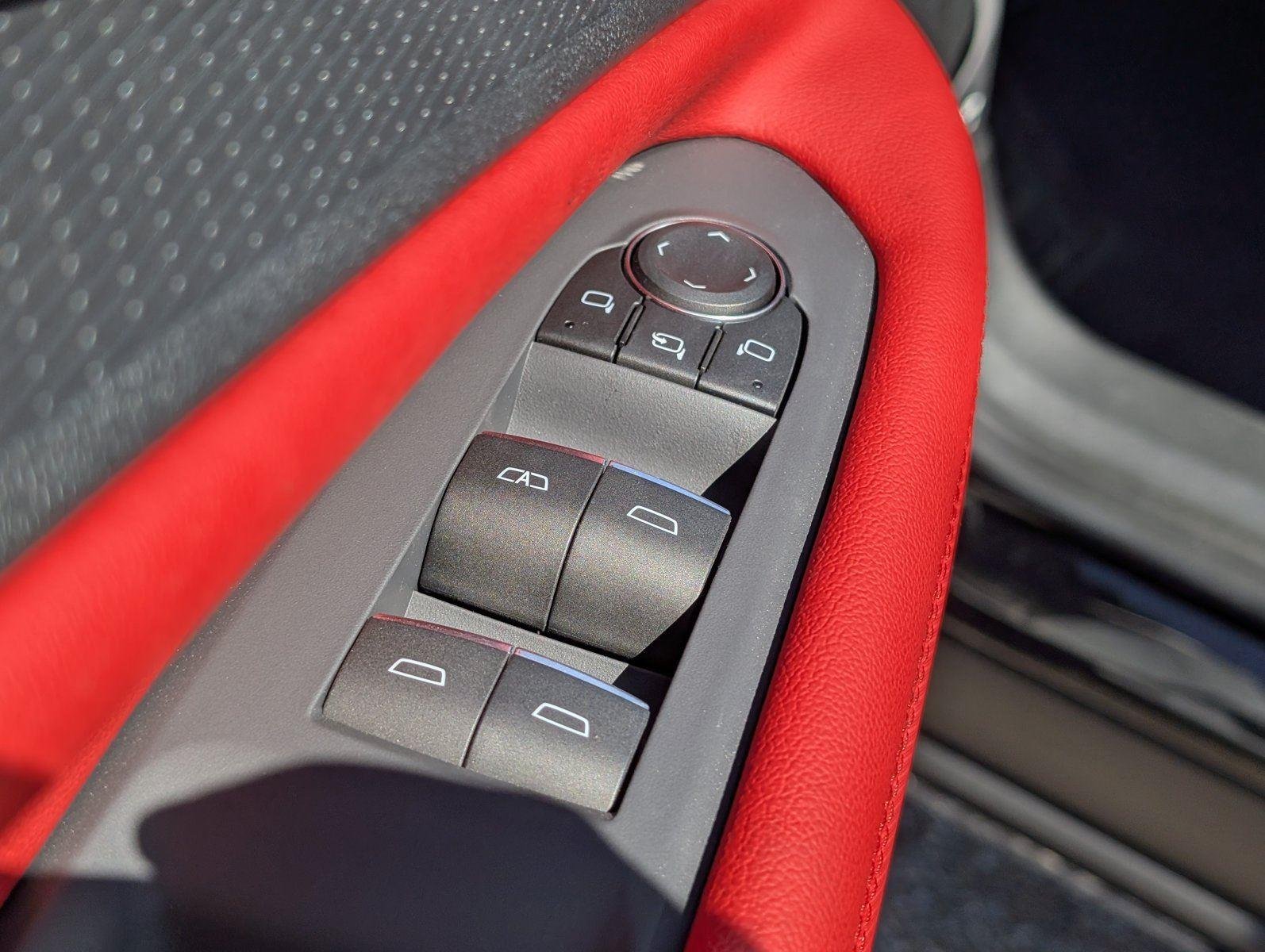 2025 Chevrolet Blazer EV RS - Photo 16