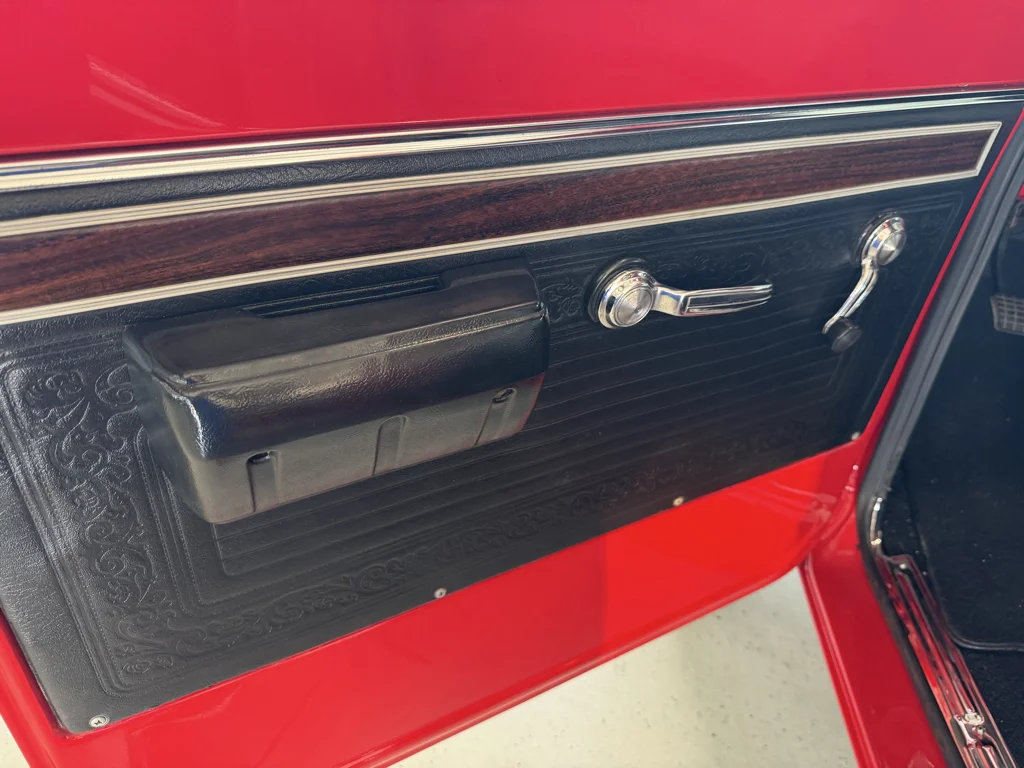 Used 1971 Red Chevrolet  image 3
