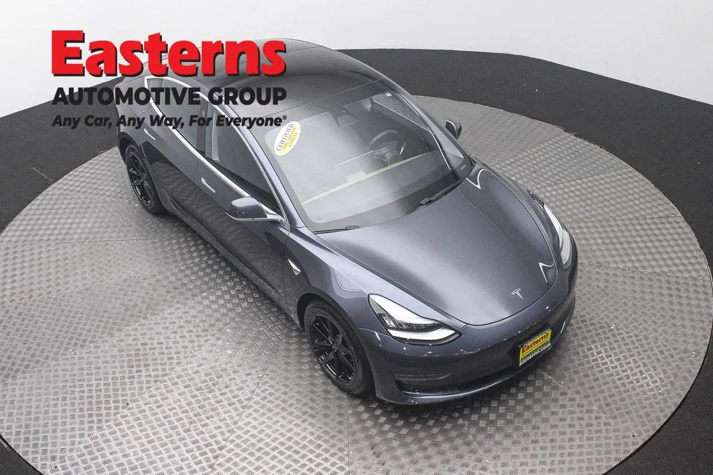 Used 2020 Gray Tesla Long Range image 3