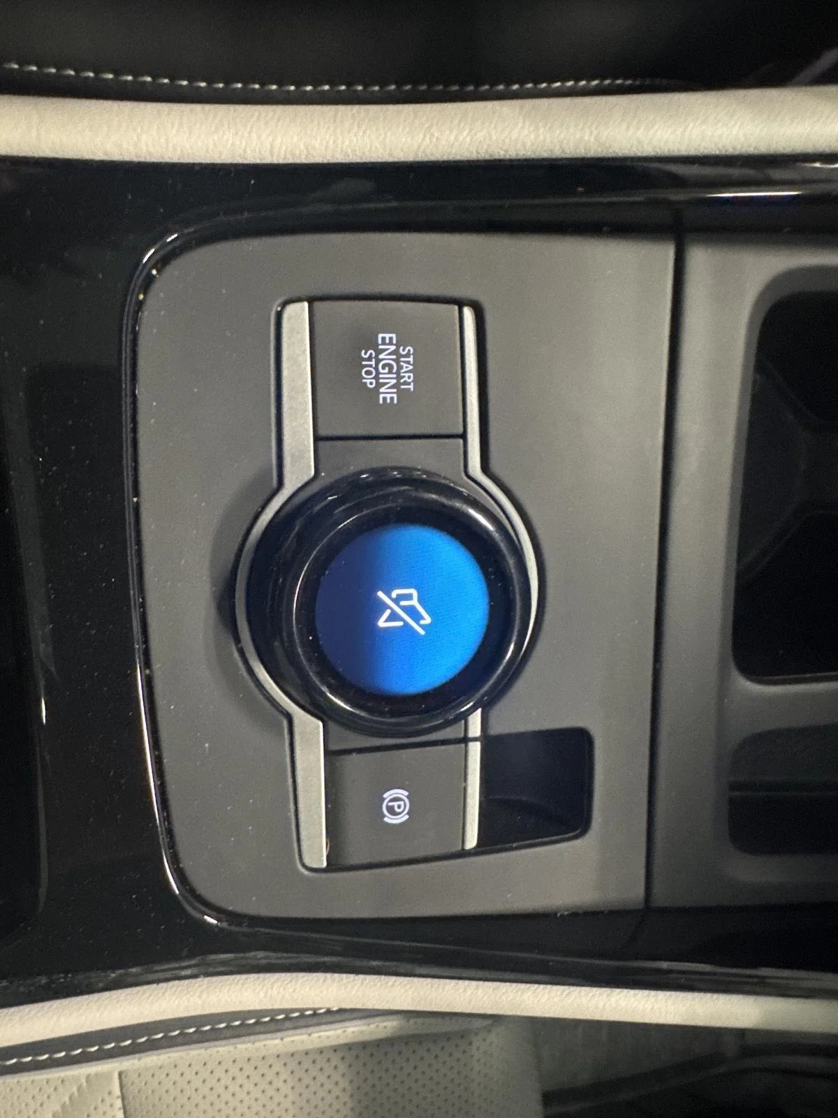 Certified Used 2025 BLUE Volkswagen SEL R-Line image 14