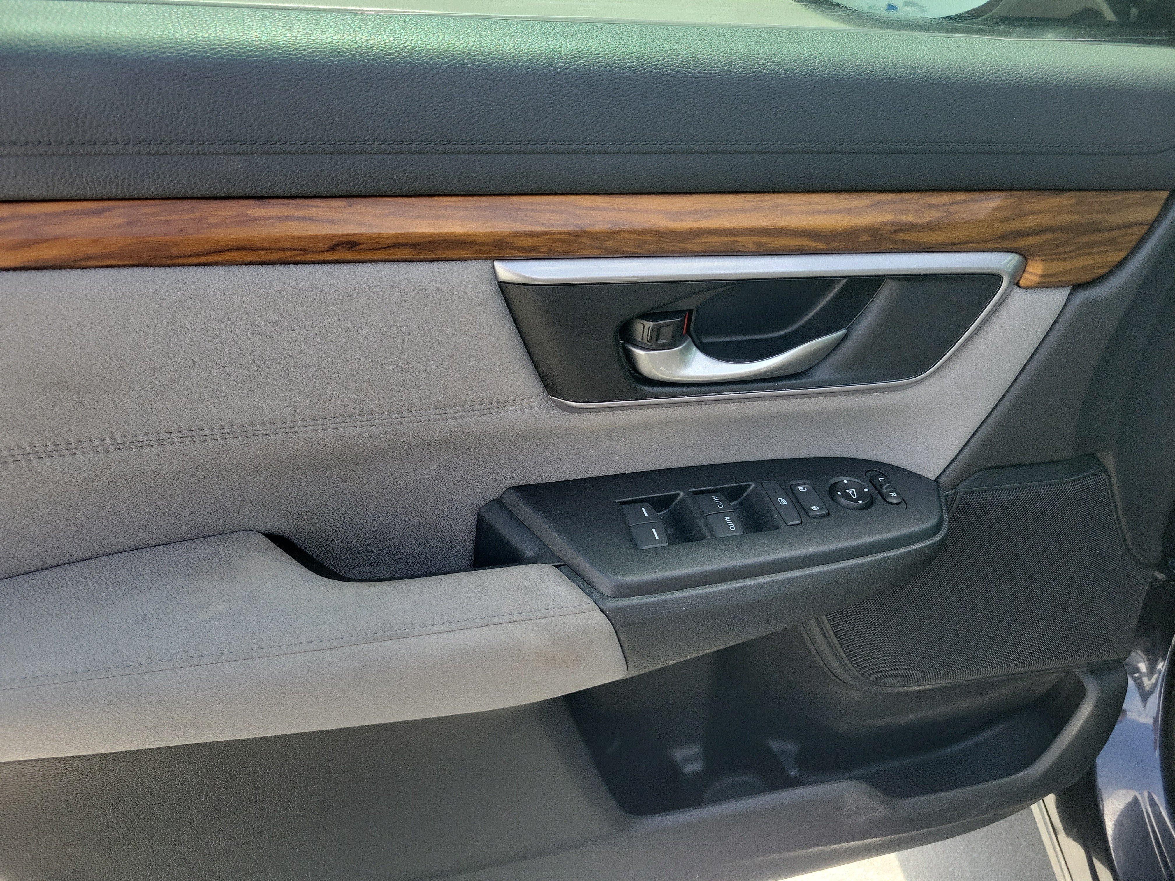 Used 2017 Gray Honda EX image 18