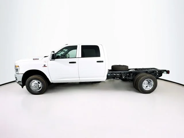 New 2026 Bright White Clear-Coat Exterior Paint RAM TRADESMAN image 4