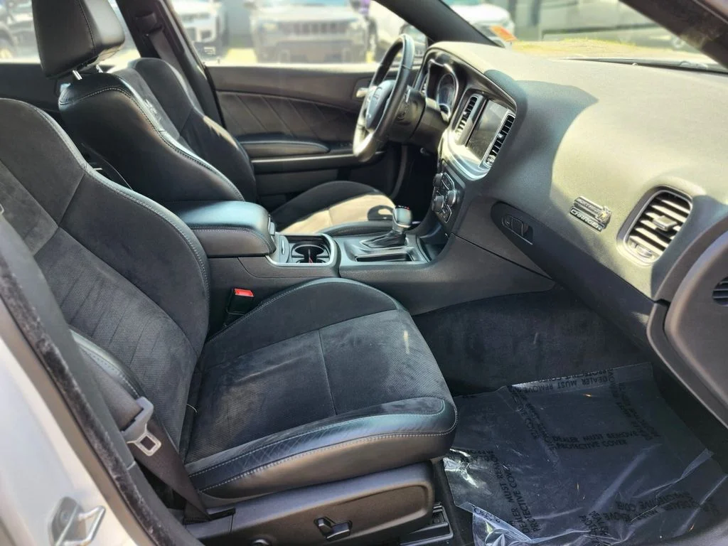 Used 2015 White Dodge R/T Scat Pack image 11