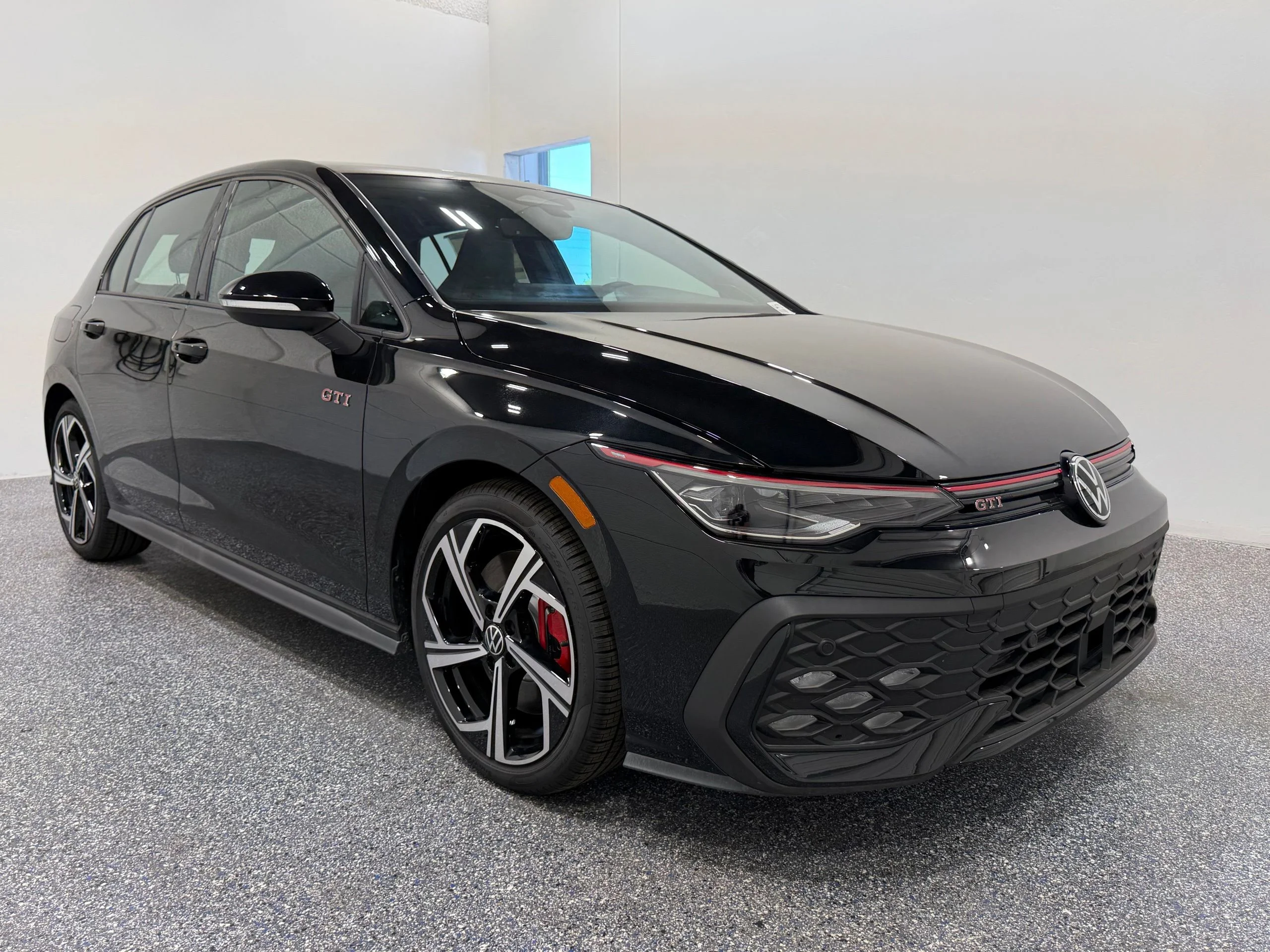 New 2026 Black Volkswagen 2.0T SE image 9