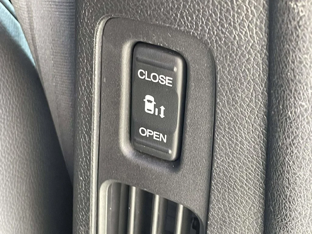 Used 2025  Honda EX-L image 20