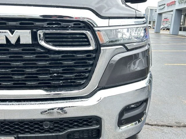 New 2026 Granite Crystal Metallic Clear-Coat Exterior Paint RAM Big Horn/Lone Star image 3
