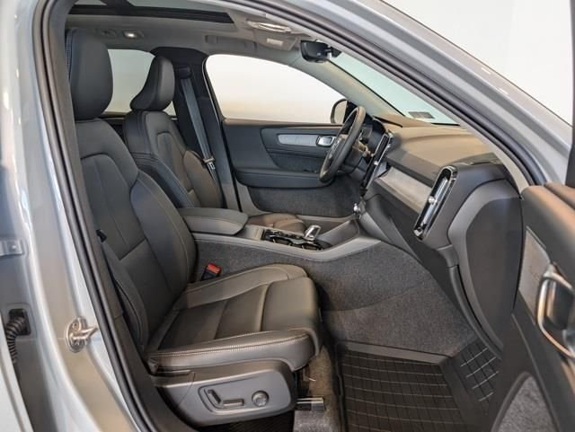 2026 Volvo XC40 Ultra - Photo 29