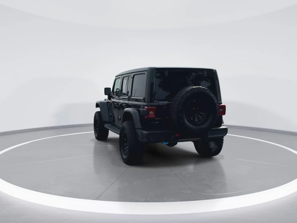 Used 2022 Black Jeep Unlimited Rubicon 4xe image 7