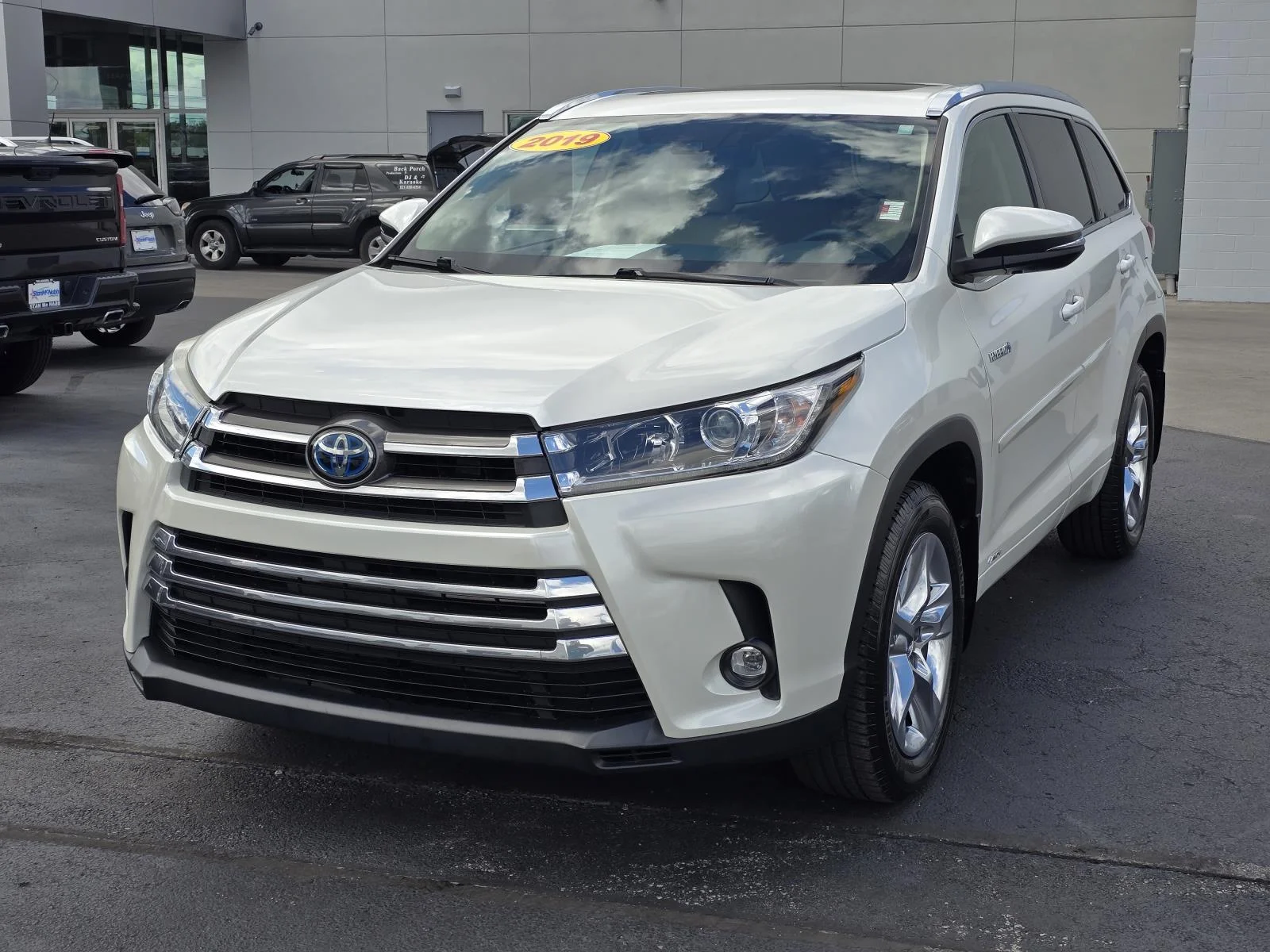 Used 2019 White Toyota Limited image 3