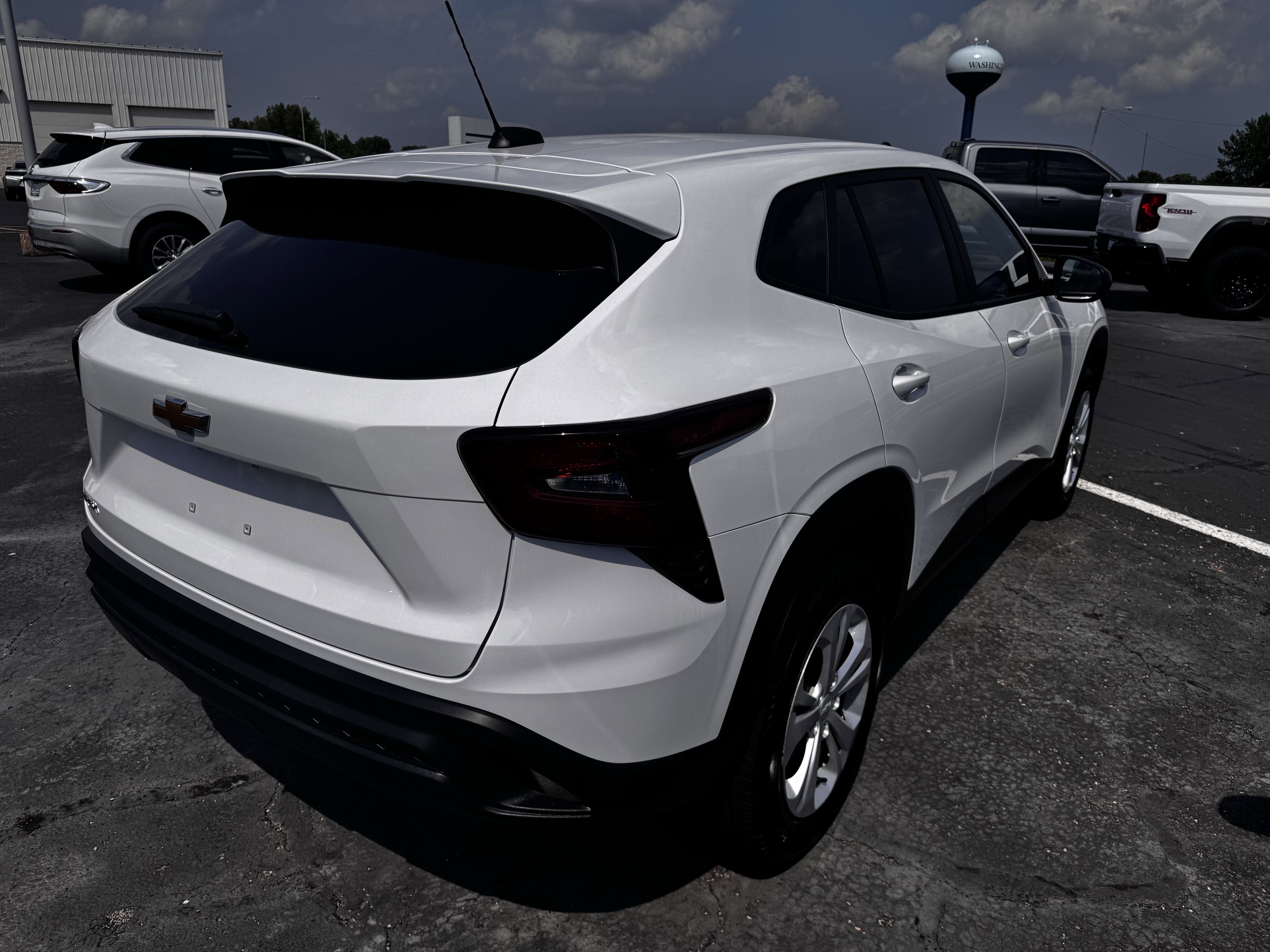 Used 2025 Chevrolet Trax LS with VIN KL77LFEP5SC144222 for sale in Washington, IL