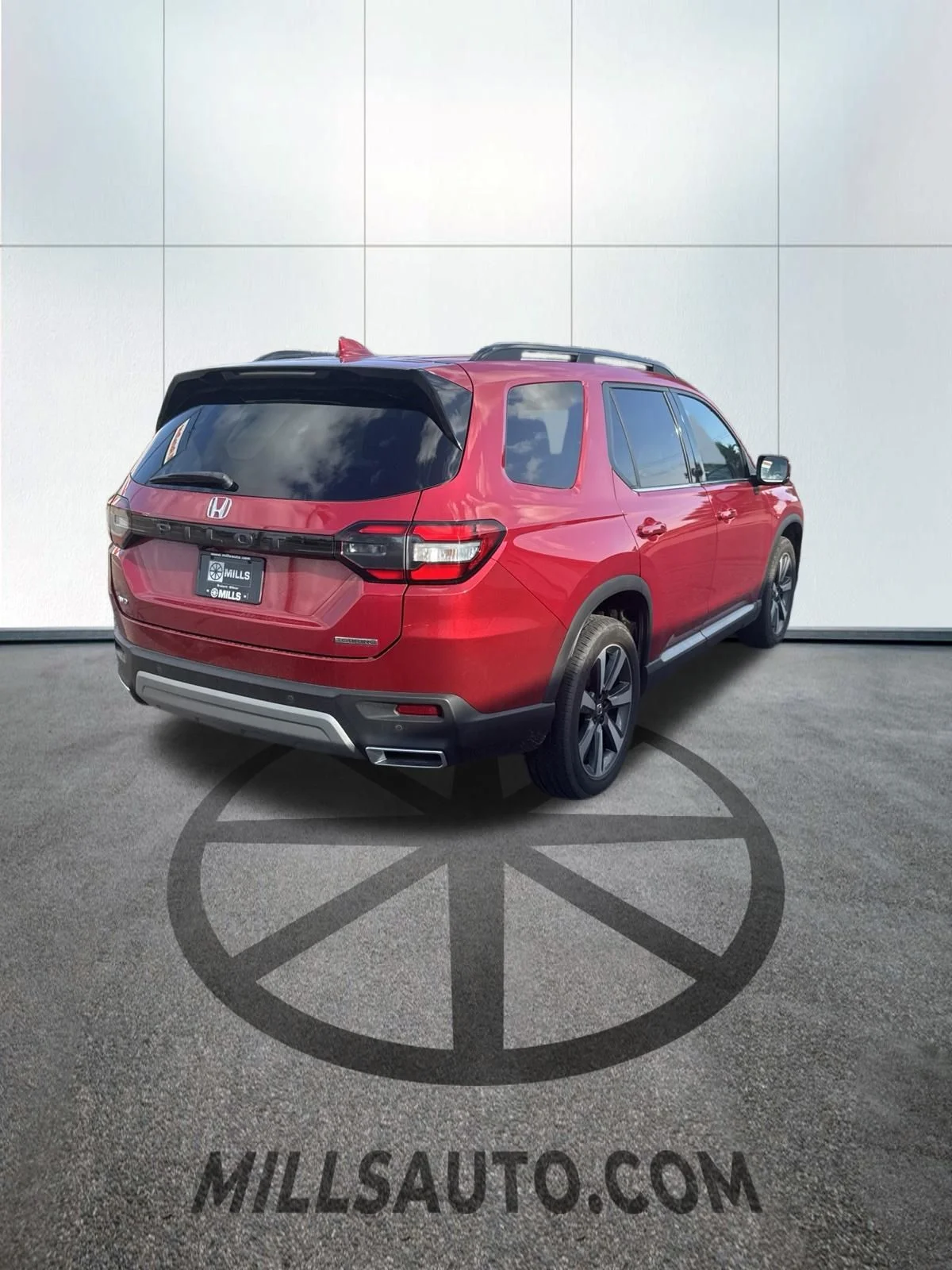 Used 2025  Honda Touring image 4