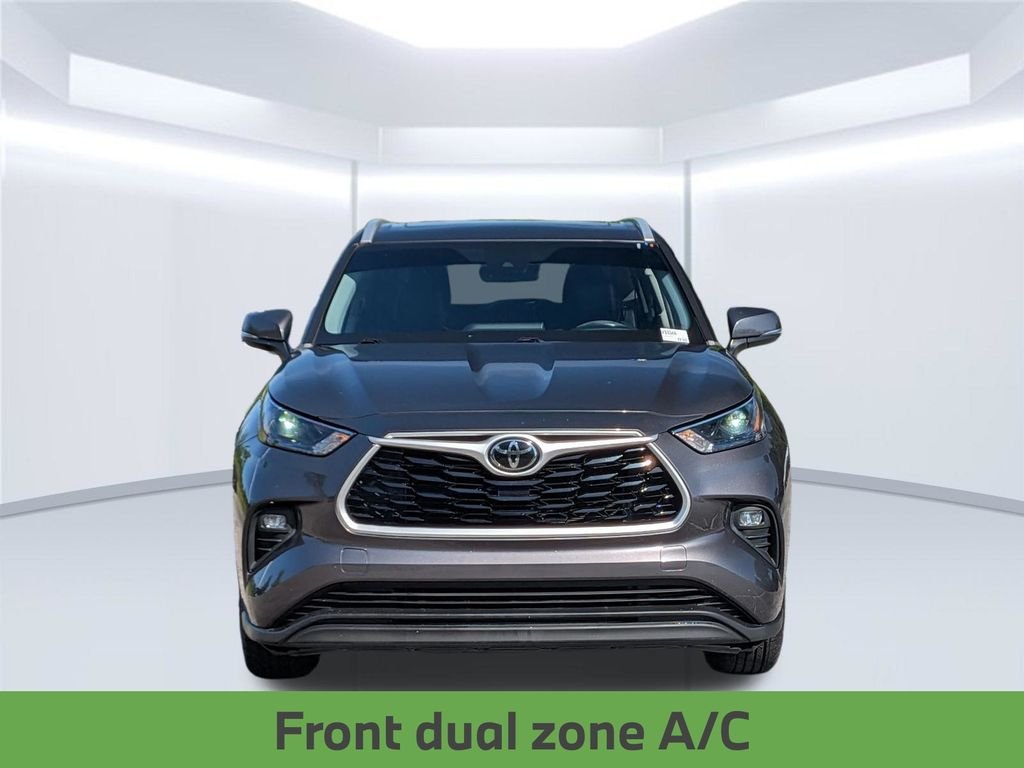 Used 2022 Gray Toyota XLE image 12