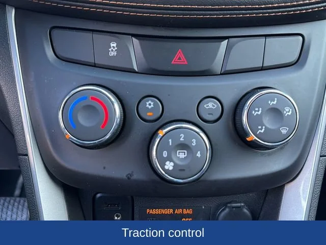 Used 2017 SUMMIT WHITE Chevrolet LT image 15