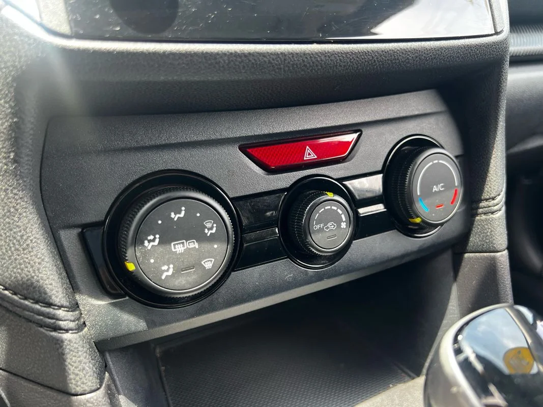 Used 2018  Subaru 2.0i Premium image 22