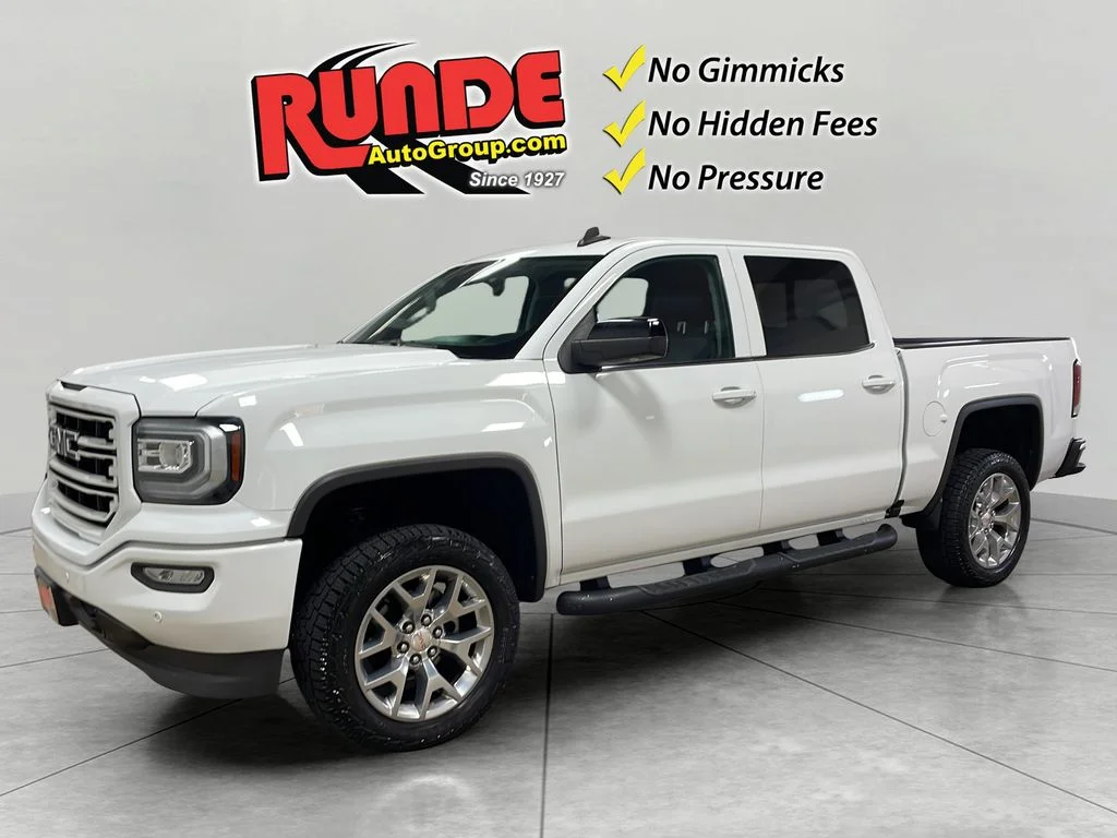 2018 GMC Sierra 4WD Crew Cab Short Box SLT's photo