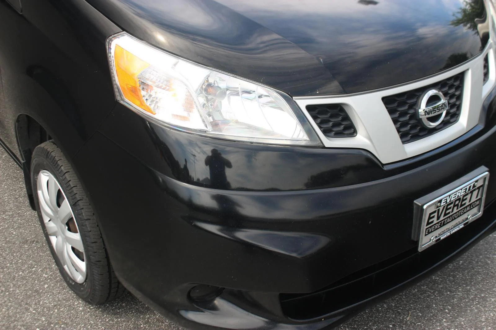 Used 2021 Black Nissan SV image 10