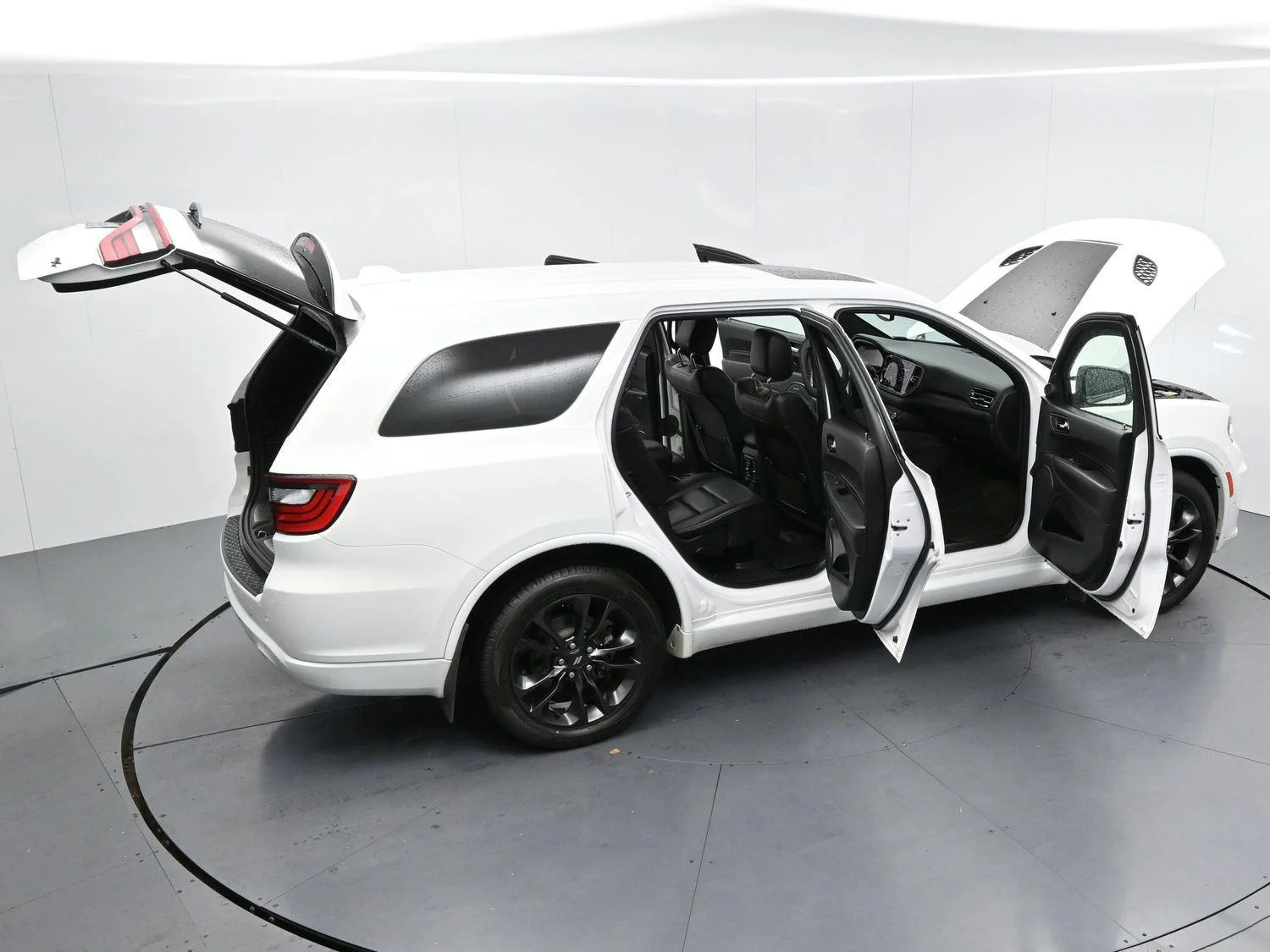 Used 2022 White Knuckle Clearcoat Dodge R/T Plus image 46
